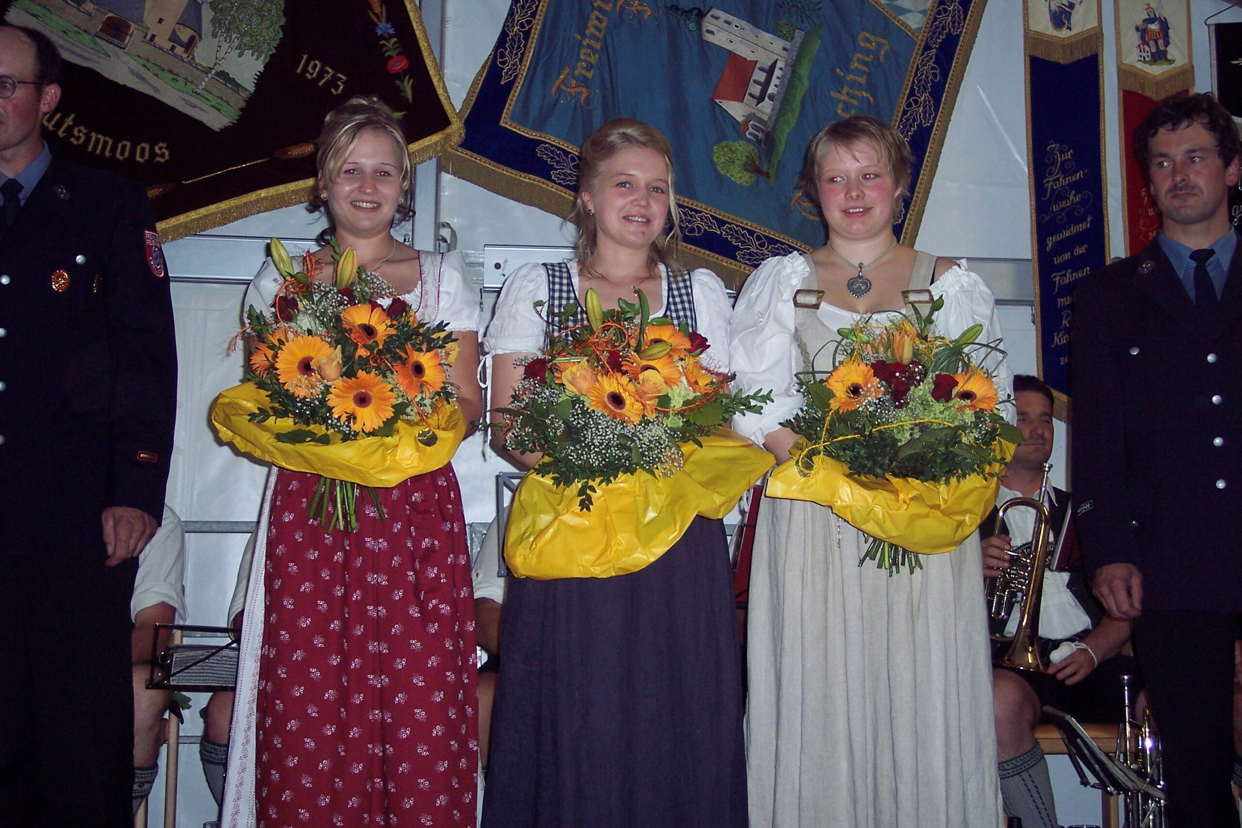 Partenbitten_Festdamen